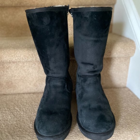 ONLY WORN ONCE UGG AUSTRALIA BLACK SUMNER BOOTS size 7 - Picture 4 of 5